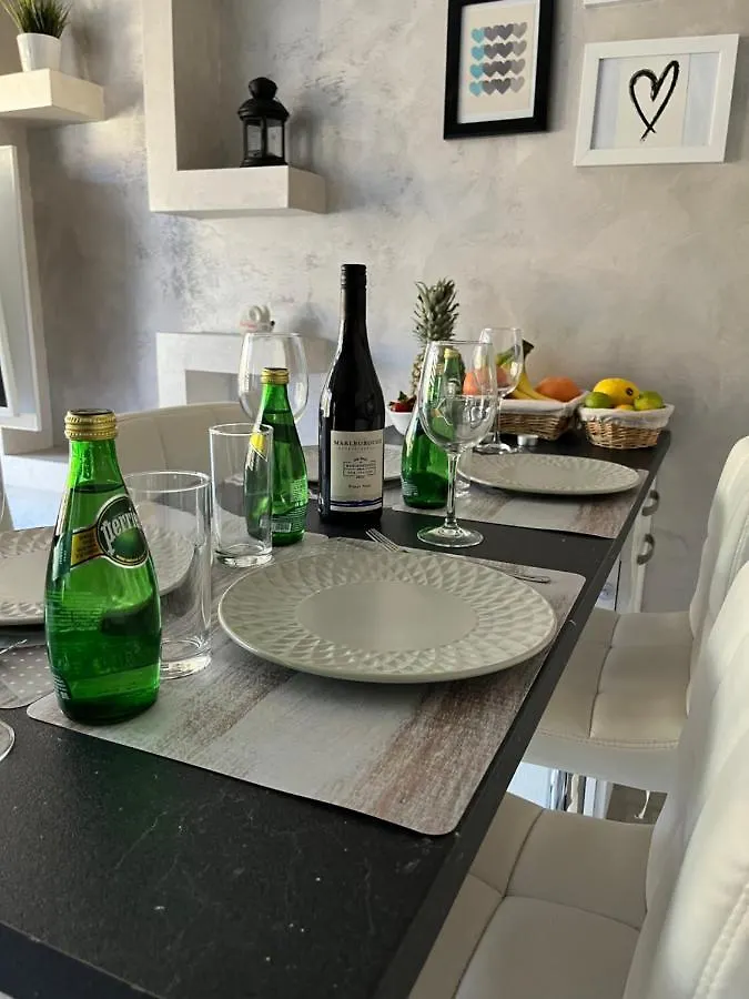 Elegant Stay In The Heart Of Plovdiv Old Town Apartment